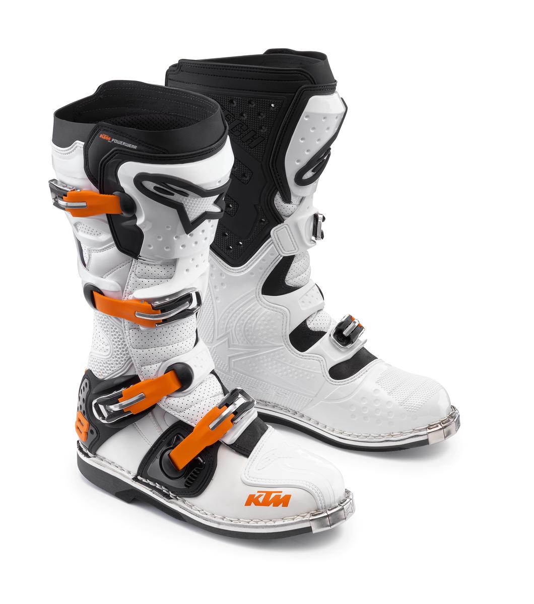 Tech 8 RS Boots