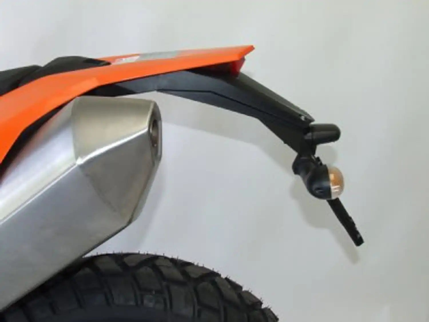 R G KTM 690 SMC Enduro Tail Tidy LP0073BK KTM Twins
