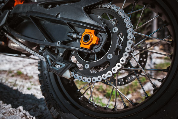 KTM純正アクセサリ 3点セット 790/890 DUKE ADVENTURE KTM Assembly Chain Tension Adjuster Kit 790/890/990 Adv/Duke